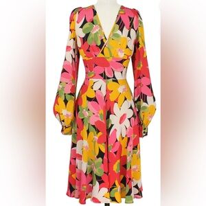 NWT vintage cut floral dress with pockets